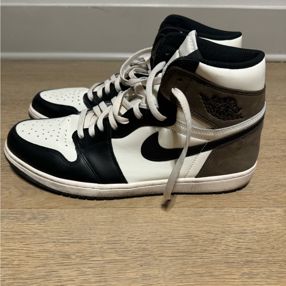 AIR JORDAN 1 Retro High OG ‘Dark Mocha’ Men’s Shoes - Size 15